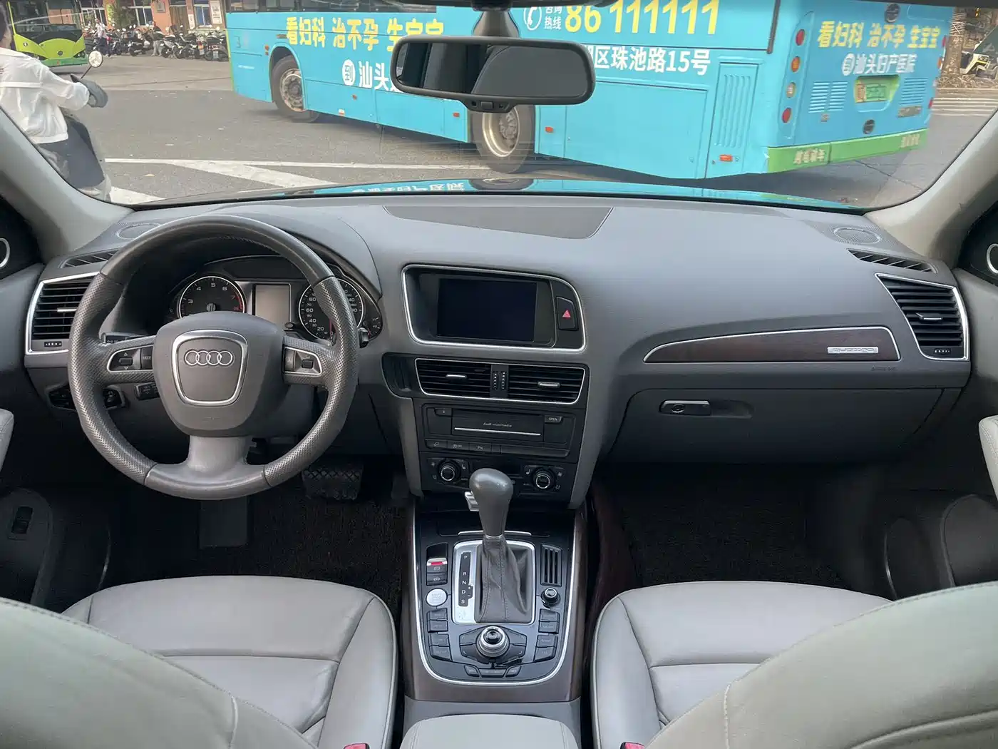 Audi Q5 (Import) 2010 3.2FSI Sport фото 8