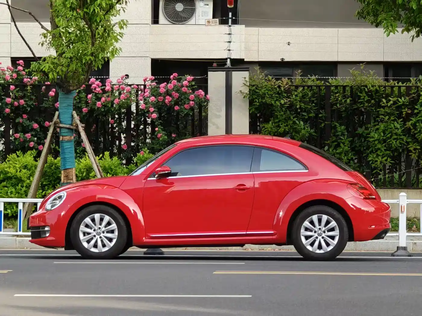 Volkswagen Beetle 2013 1.2TSI Fashion фото 12