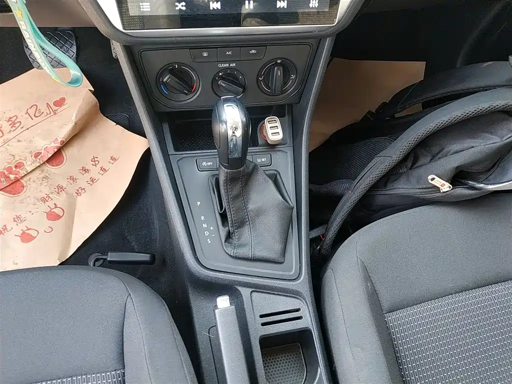 Volkswagen Lavida 2018 Classic 1.5L Automatic Trend China VI фото 6