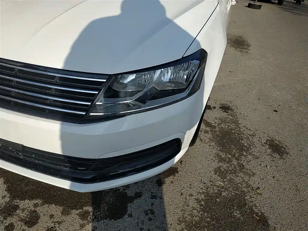 Volkswagen Lavida 2018 Classic 1.5L Automatic Trend China VI фото 18