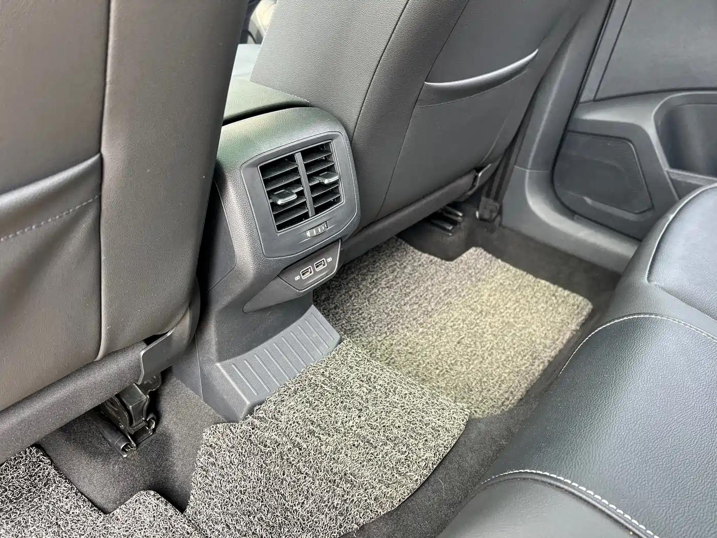 Volkswagen T-ROC 2020 280TSI DSG 2WD Comfort фото 17