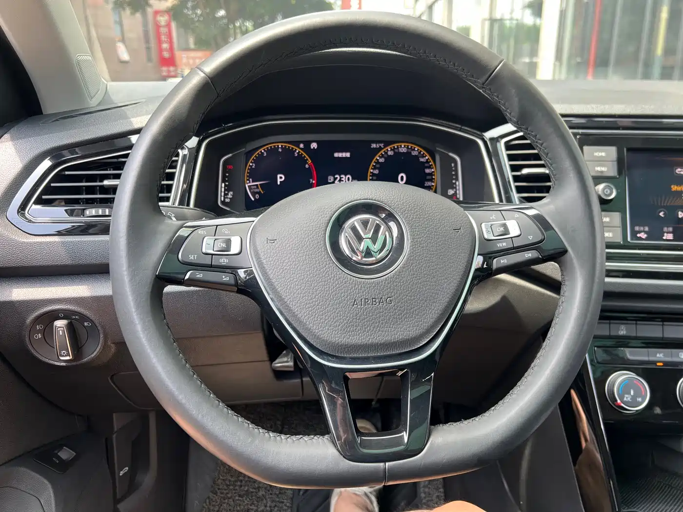 Volkswagen T-ROC 2020 280TSI DSG 2WD Comfort фото 10