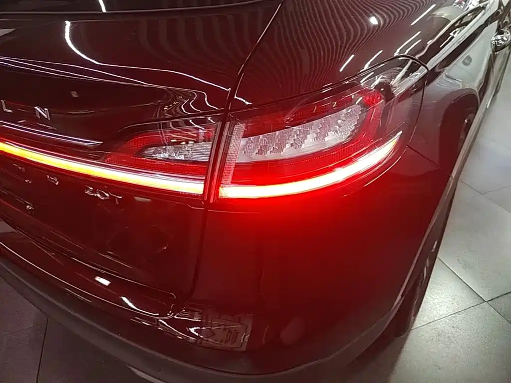 Lincoln Nautilus (Import) 2019 2019 2.0T 2WD Premium Edition China VI