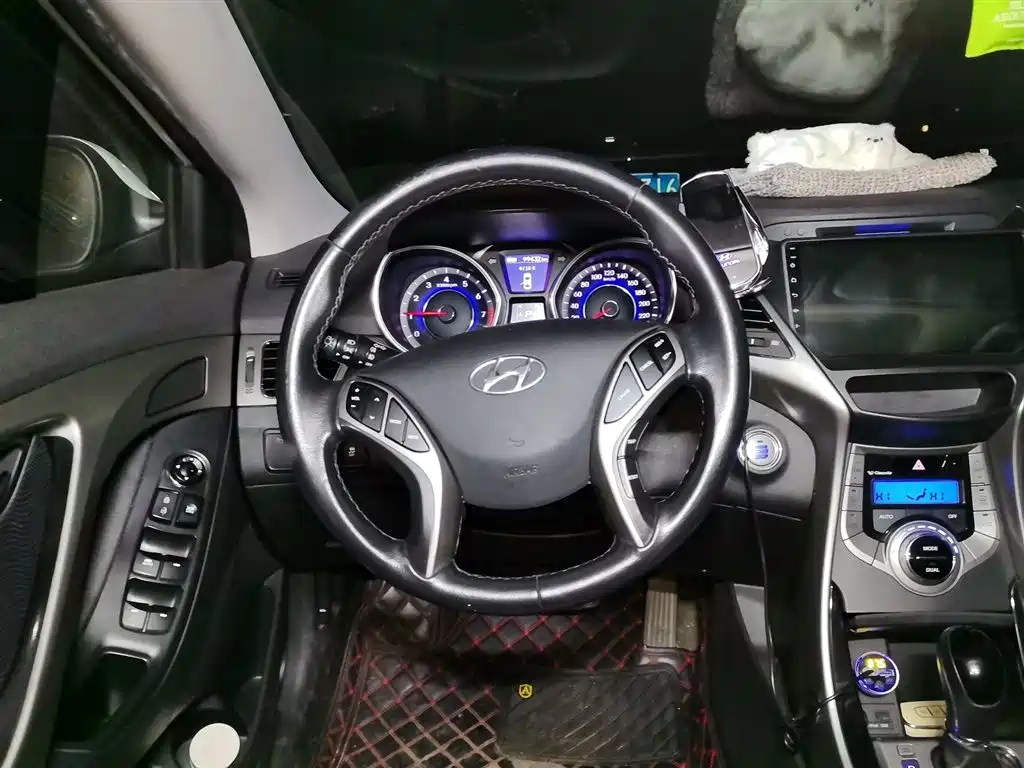 Hyundai Langdong 2013 1.6L Automatic Premium фото 3