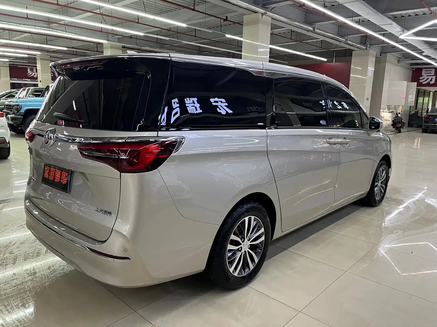 Buick GL8 2020 Model ES Landglory 653T Comfort фото 7