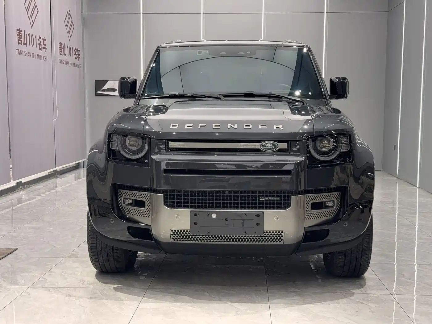 Land Rover Defender 2023 Facelift 110 3.0T P400 X-DYNAMIC HSE фото 2