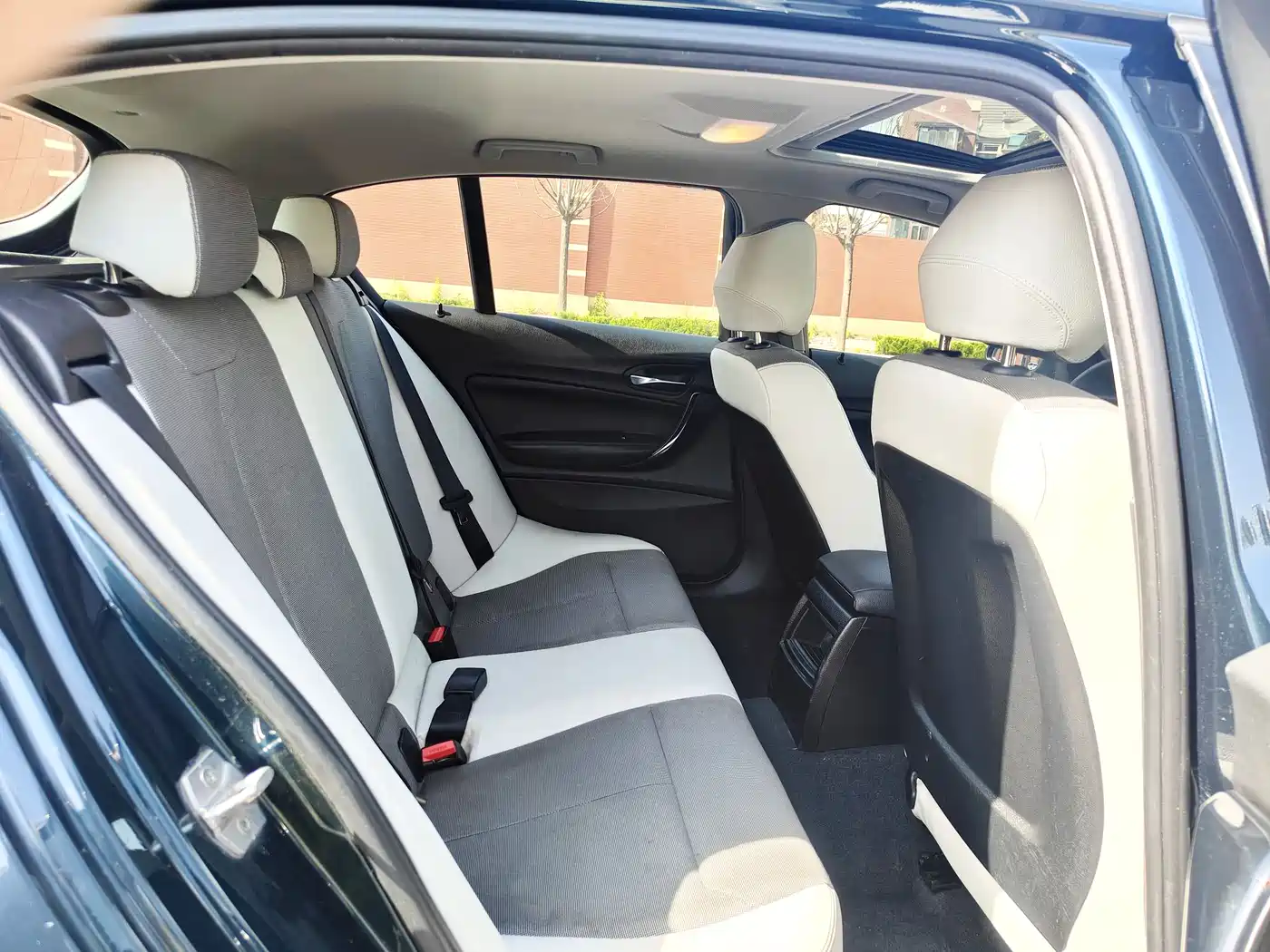 BMW 1 Series (Import) 2013 Facelift 116i Urban Model фото 7