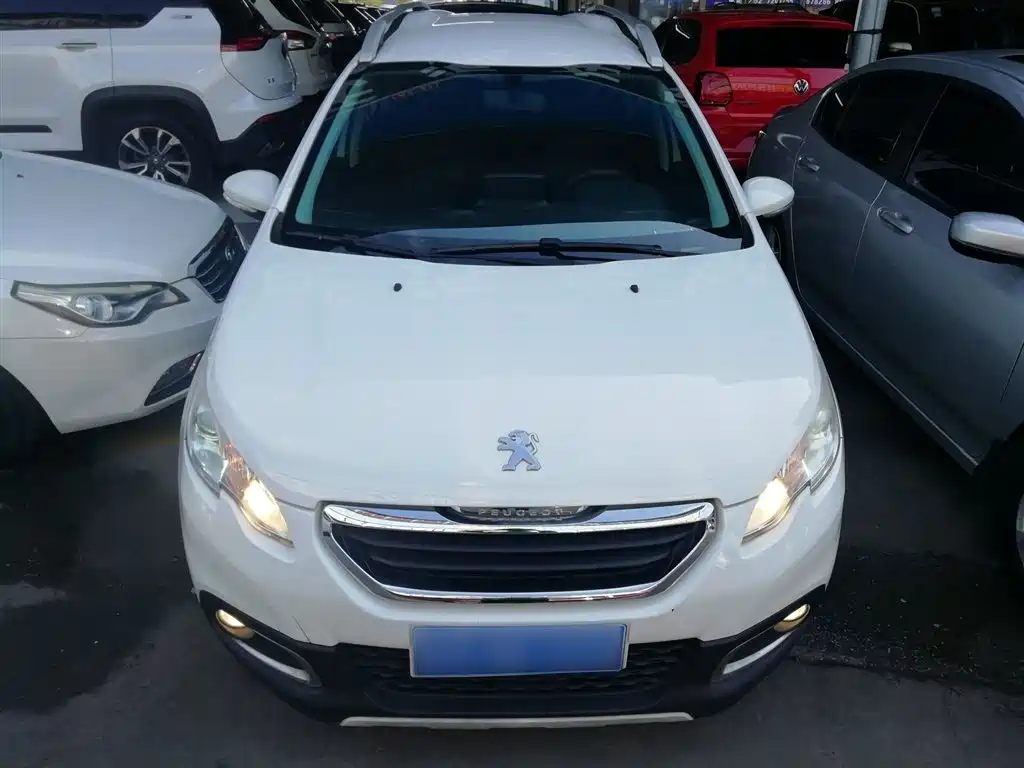 Peugeot 2008 2014 1.6L Automatic Trend Edition фото 3