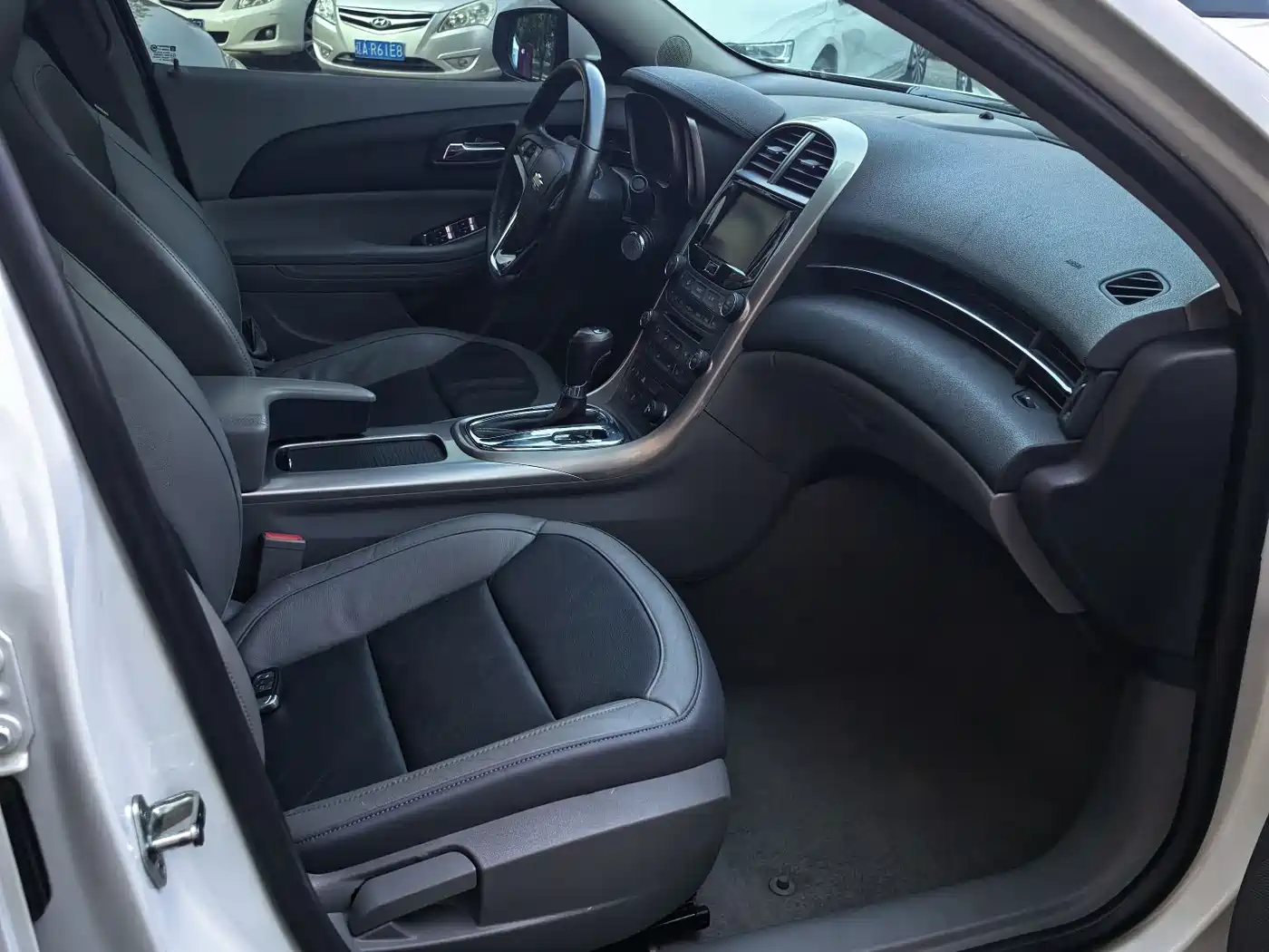 Chevrolet Malibu 2014 2.4L Automatic Luxury фото 8