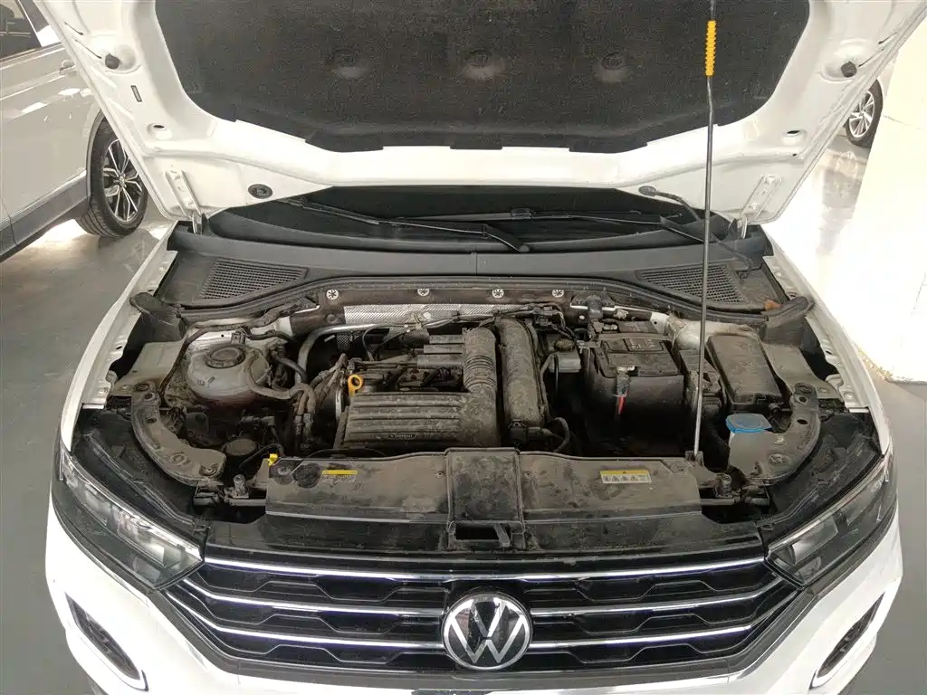Volkswagen T-ROC 2021 280TSI DSG 2WD Comfort Smart Connect Edition фото 10