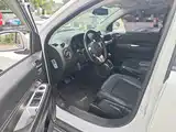 Фото 16 - Jeep Compass (Import)