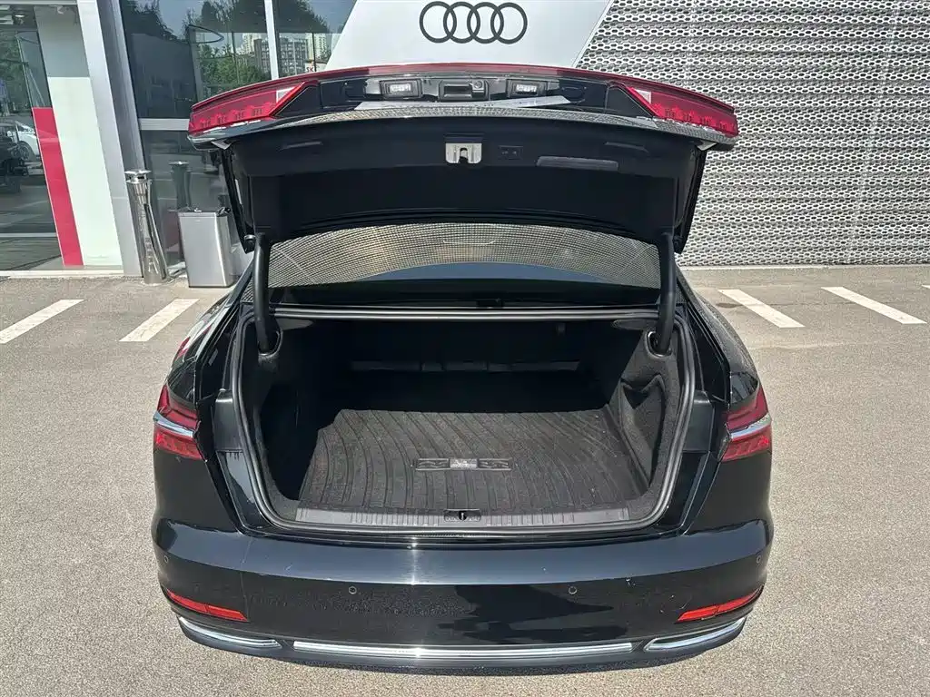 Audi A6L 2021 45 TFSI quattro Exclusive Elegance фото 13