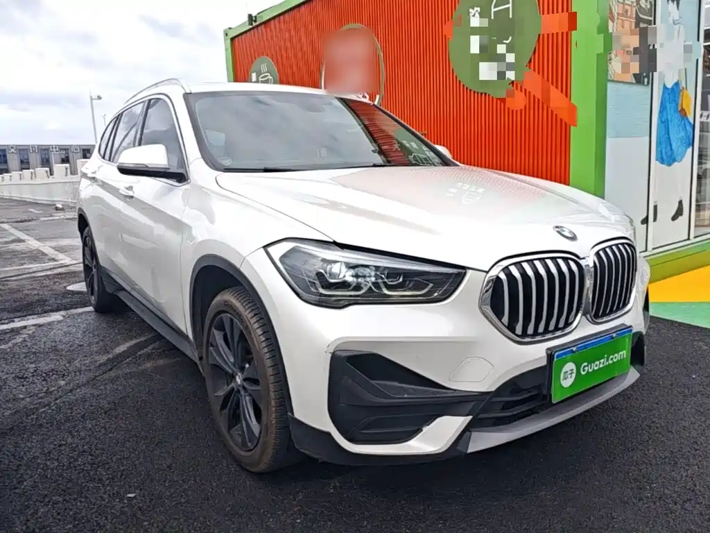 Фото 4 - BMW X1