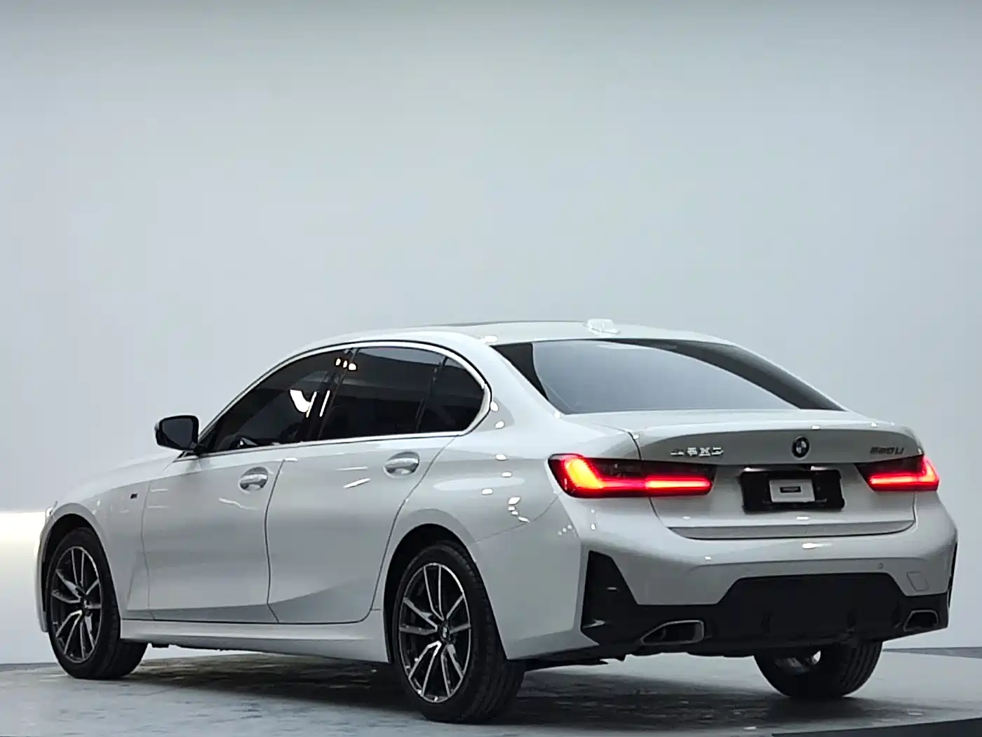 BMW 3 Series 2023 320Li M Sport Package фото 6