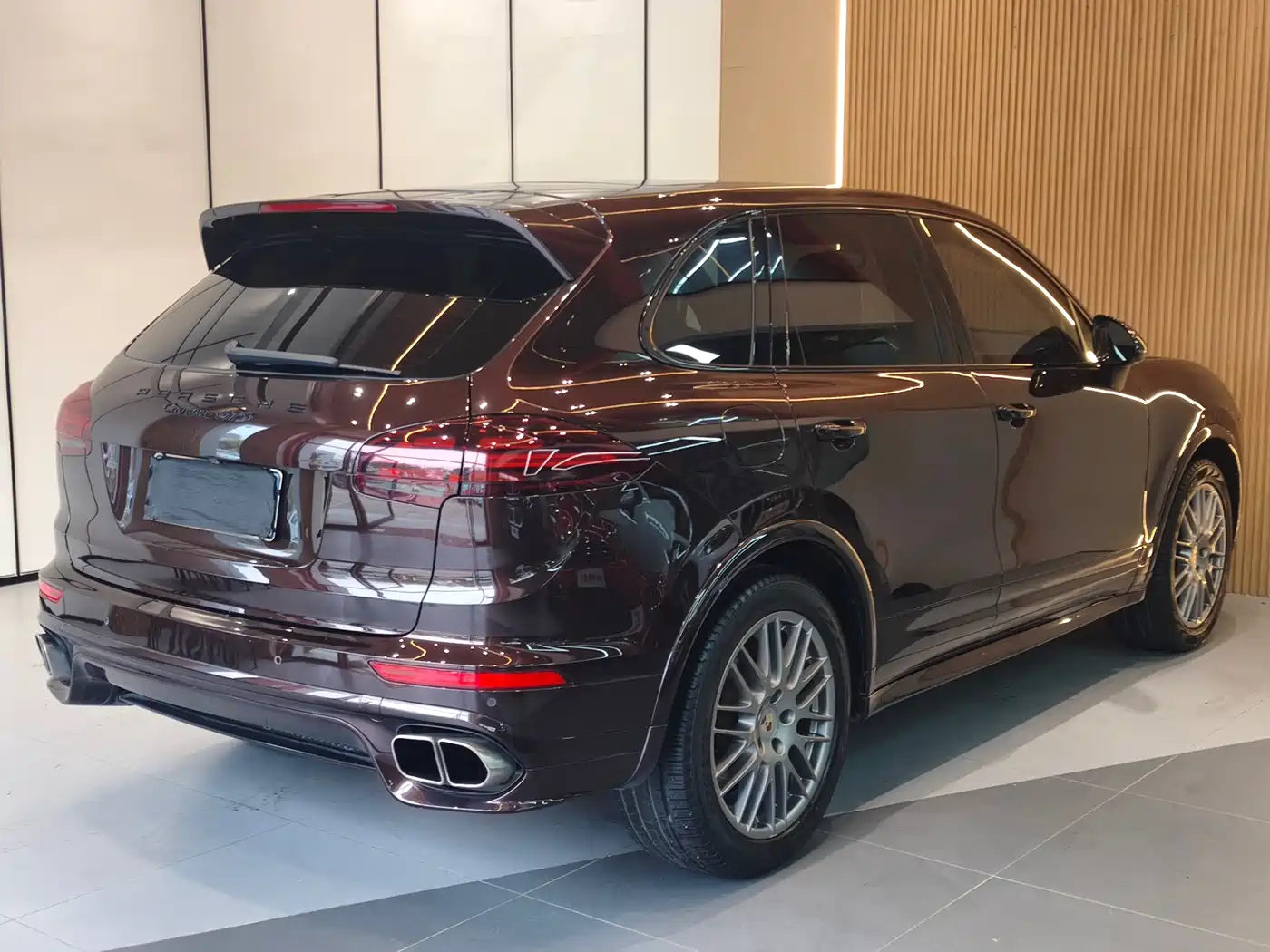 Porsche Cayenne 2016 Cayenne Platinum Edition 3.0T фото 18