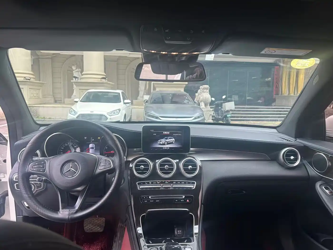 Mercedes-Benz GLC 2019 GLC 260 L 4MATIC Luxury фото 5