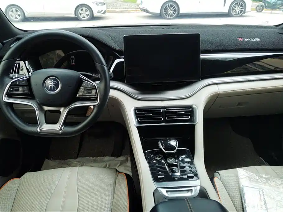 BYD Song PLUS PHEV 2021 DM-i 51KM Honor фото 12