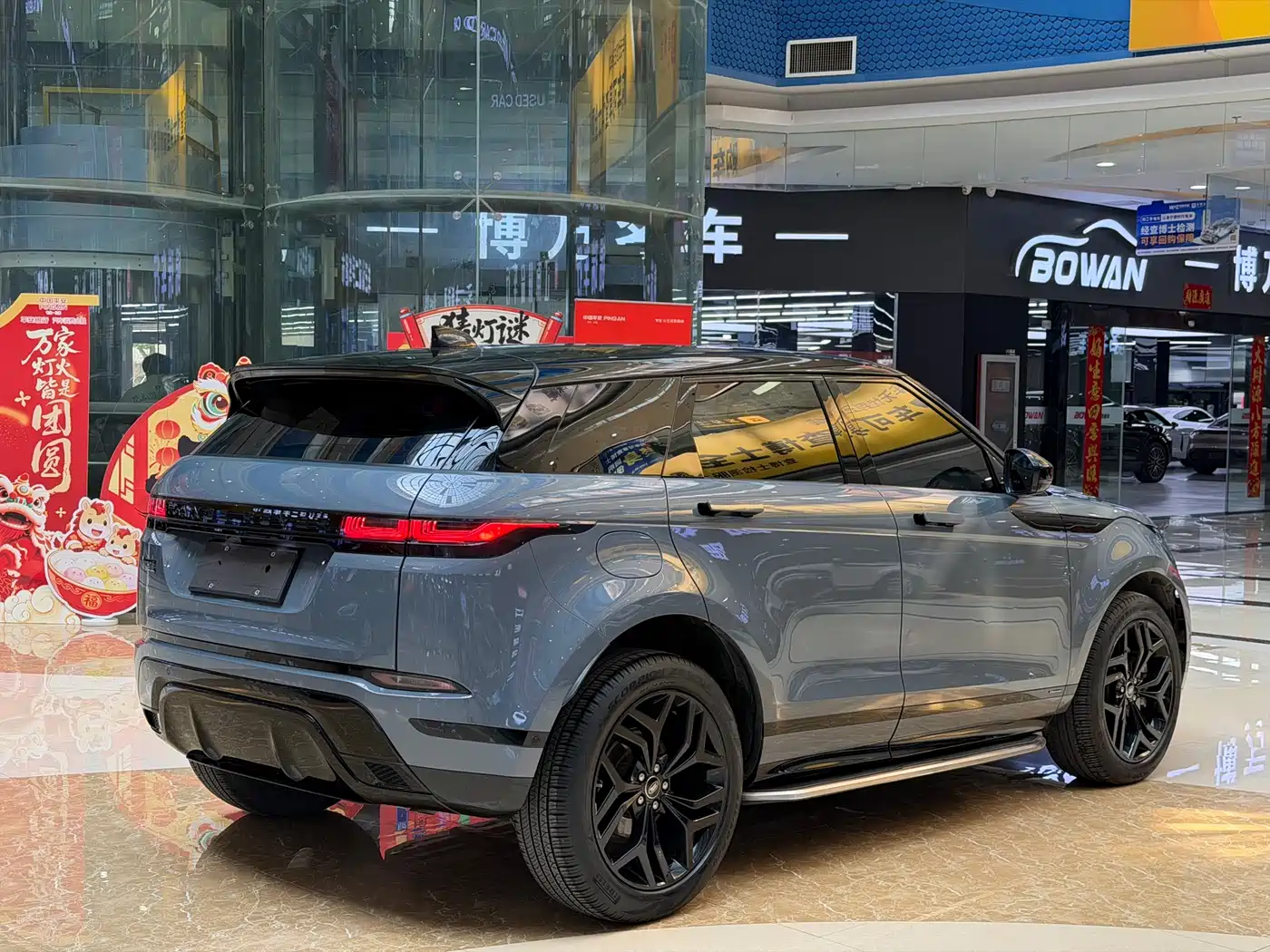 Land Rover Range Rover Evoque 2021 Range Rover Evoque L 249PS R-Dynamic S Performance Edition фото 5
