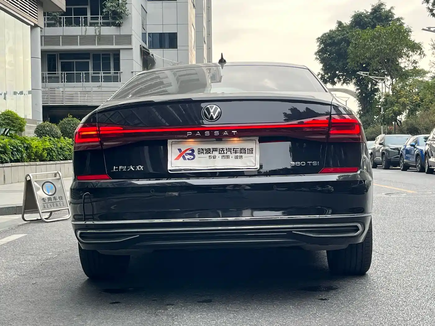 VOLKSWAGEN PASSAT