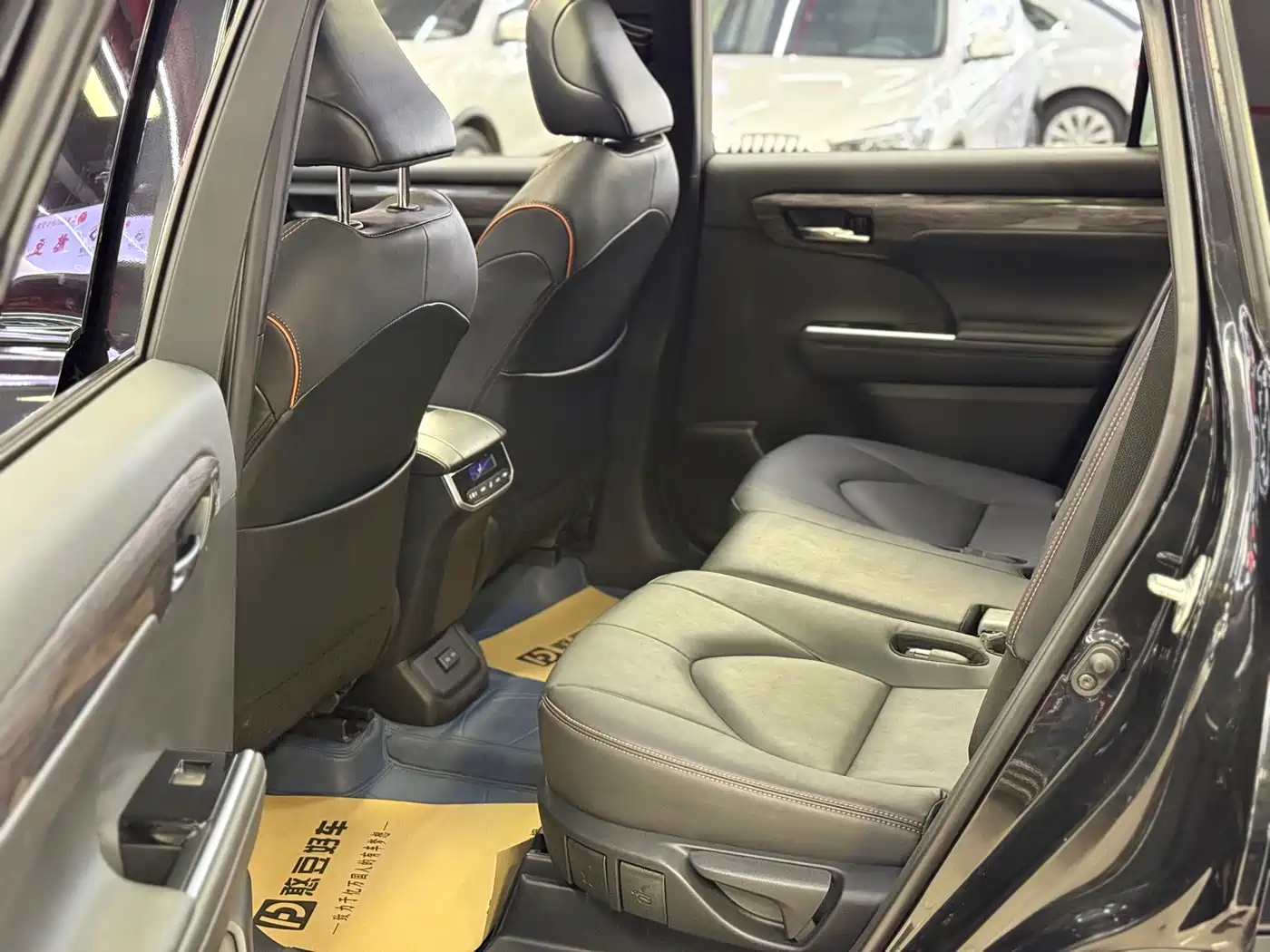 Toyota Crown Kluger 2024 2.0T AWD Jinyao Edition фото 6