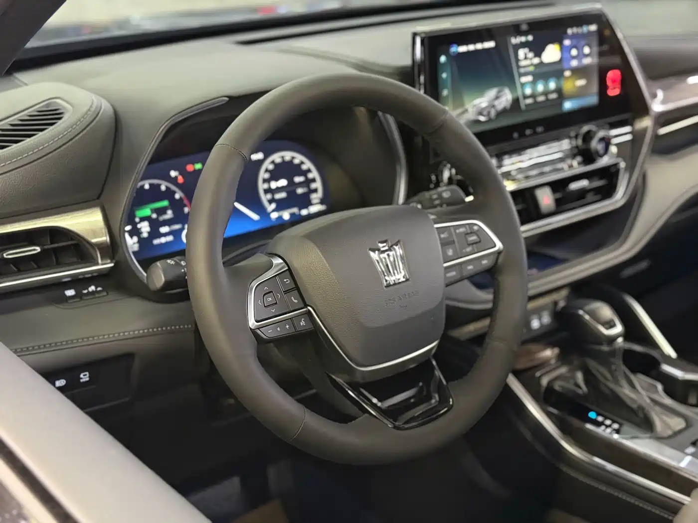 Toyota Crown Kluger 2024 2.0T AWD Jinyao Edition фото 7