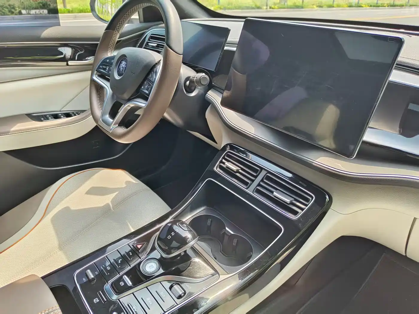 BYD Qin PLUS 2023 Champion Edition DM-i 120KM Excellence фото 24