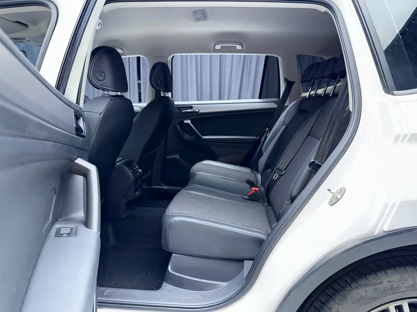 Volkswagen Tiguan L 2020 330TSI Auto 2WD Trend China VI фото 8