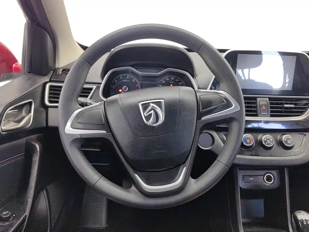صورة 11 - Baojun 310