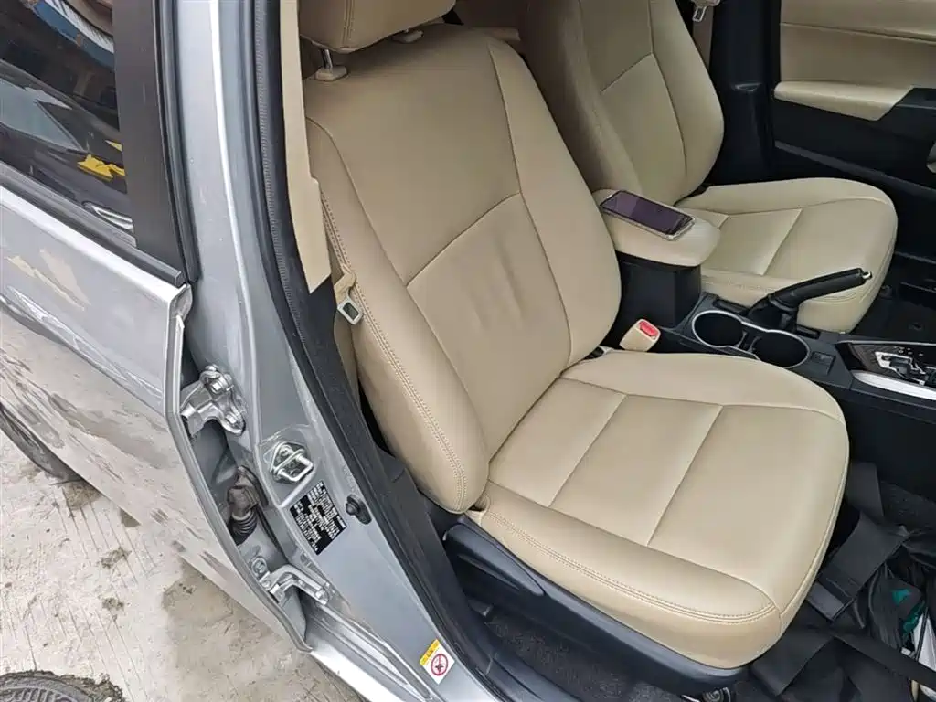 Toyota Levin 2016 1.6G CVT Elite Edition фото 25