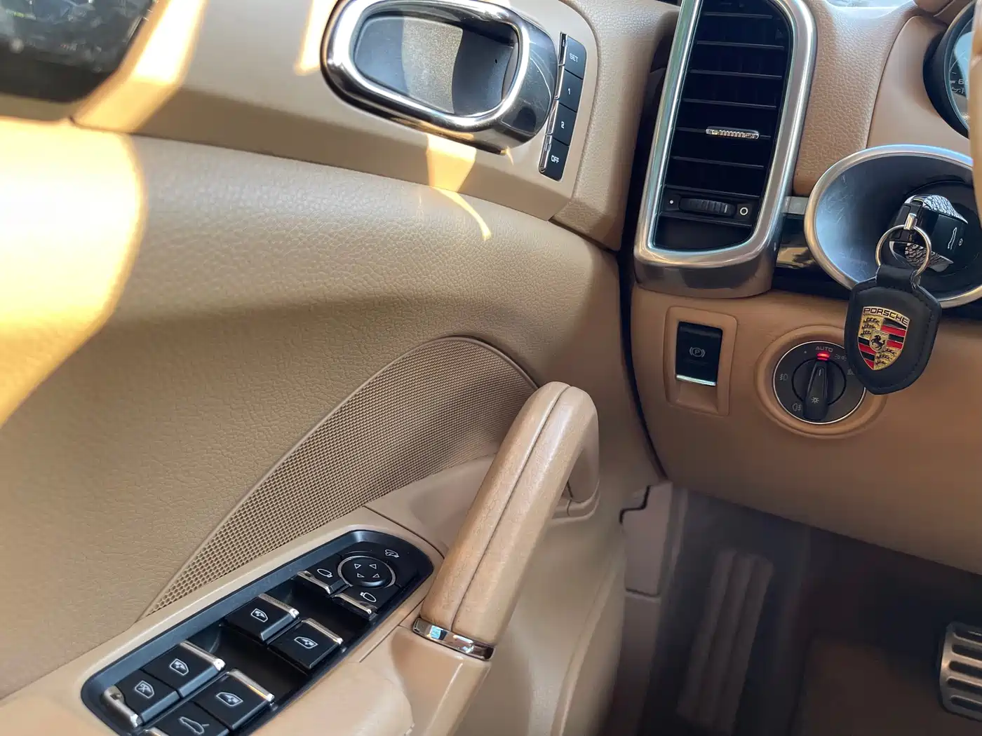 Porsche Cayenne 2011 Cayenne 3.0T фото 11
