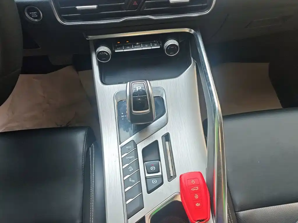 Geely Binyue 2019 2019 260T DCT Knight China VI