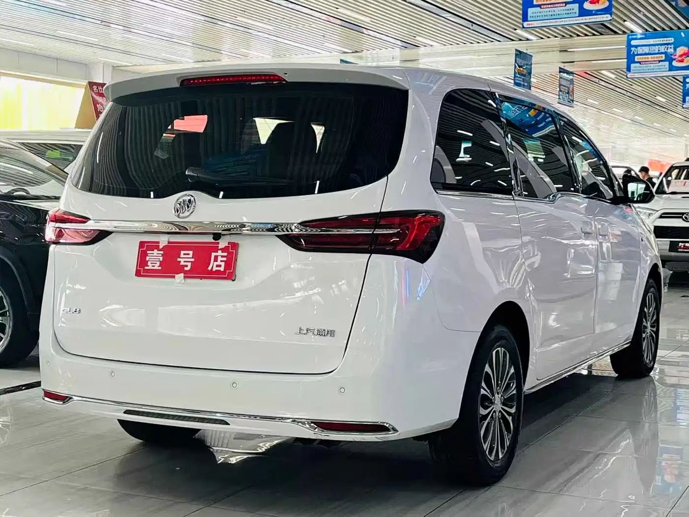 BUICK GL8
