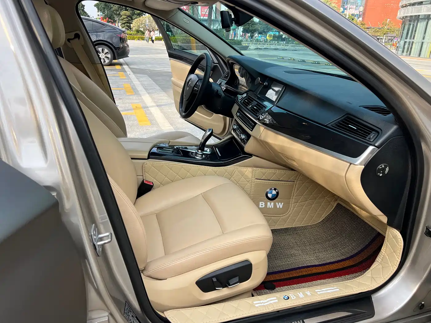 BMW 5 Series 2014 520Li Elegance фото 12