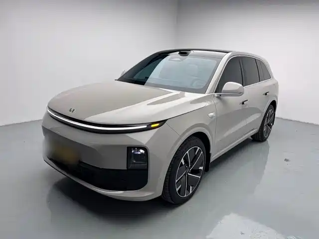 Li Auto L6 2026