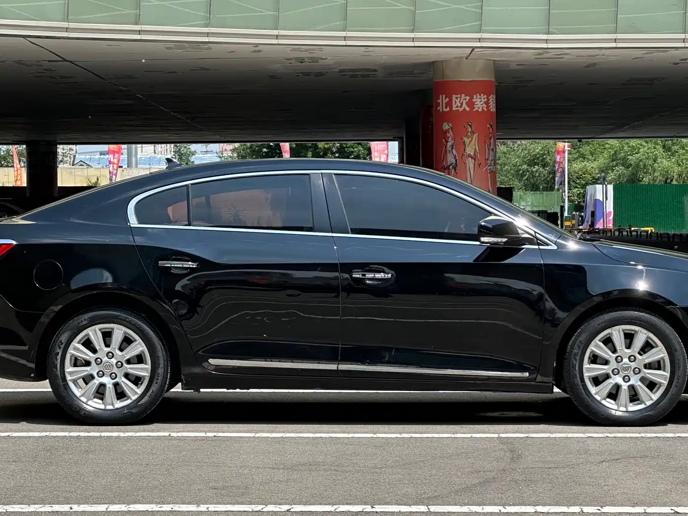 Buick LaCrosse 2011 2.4L SIDI Luxury Edition фото 4