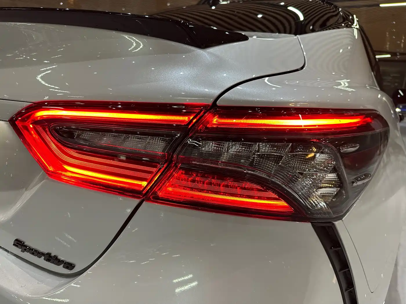 Фото 24 - Toyota Camry
