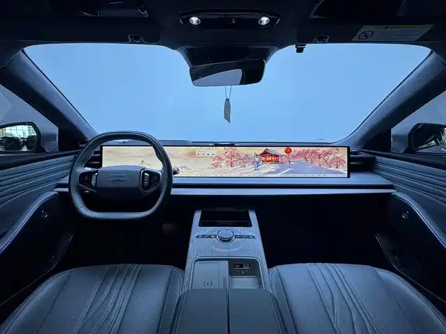 Фото 3 - Geely Galaxy Galaxy E8