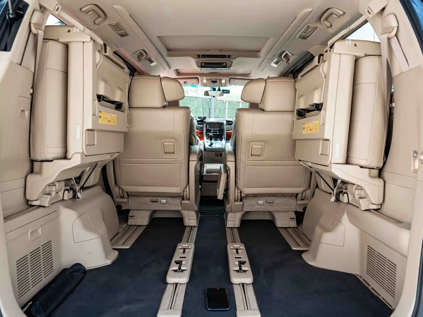 Toyota Alphard 2011 3.5L Luxury Edition фото 18