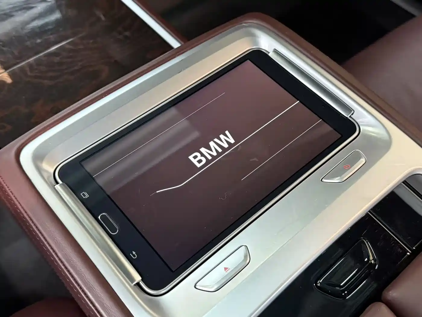 BMW 7 Series 2021 Model 740Li xDrive Executive Luxury Package фото 16