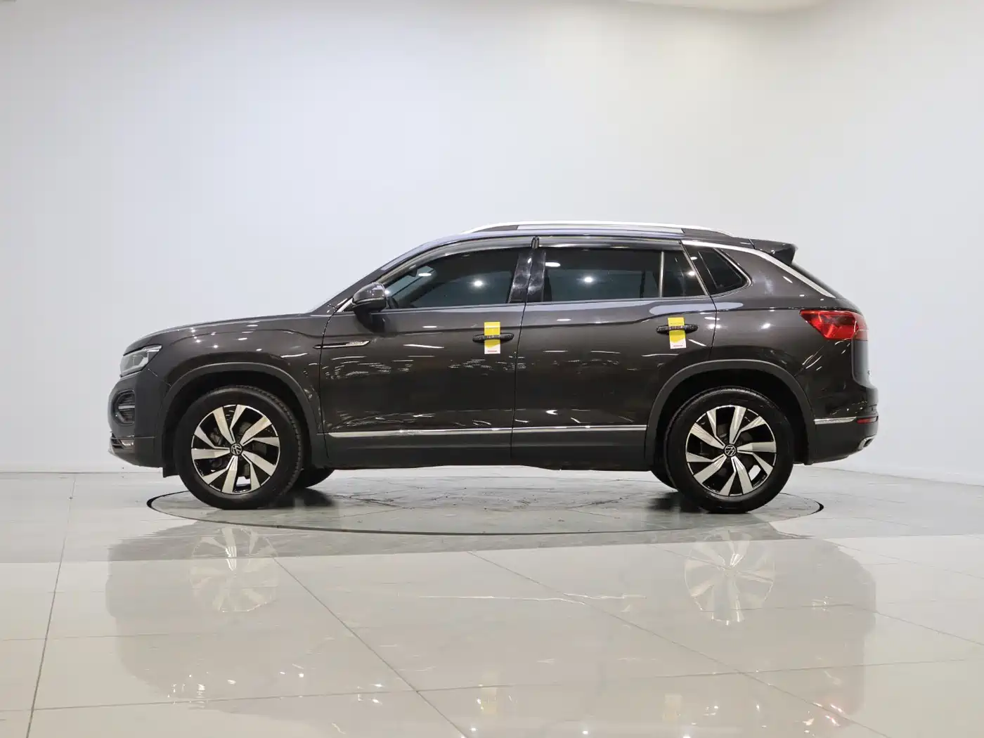 Volkswagen Tayron 2021 330TSI 2WD 30th Anniversary Edition фото 9