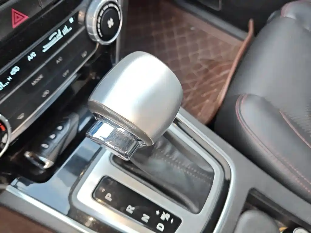 Leopaard CS10 2018 2017 Model 2.0T Automatic Luxury Edition