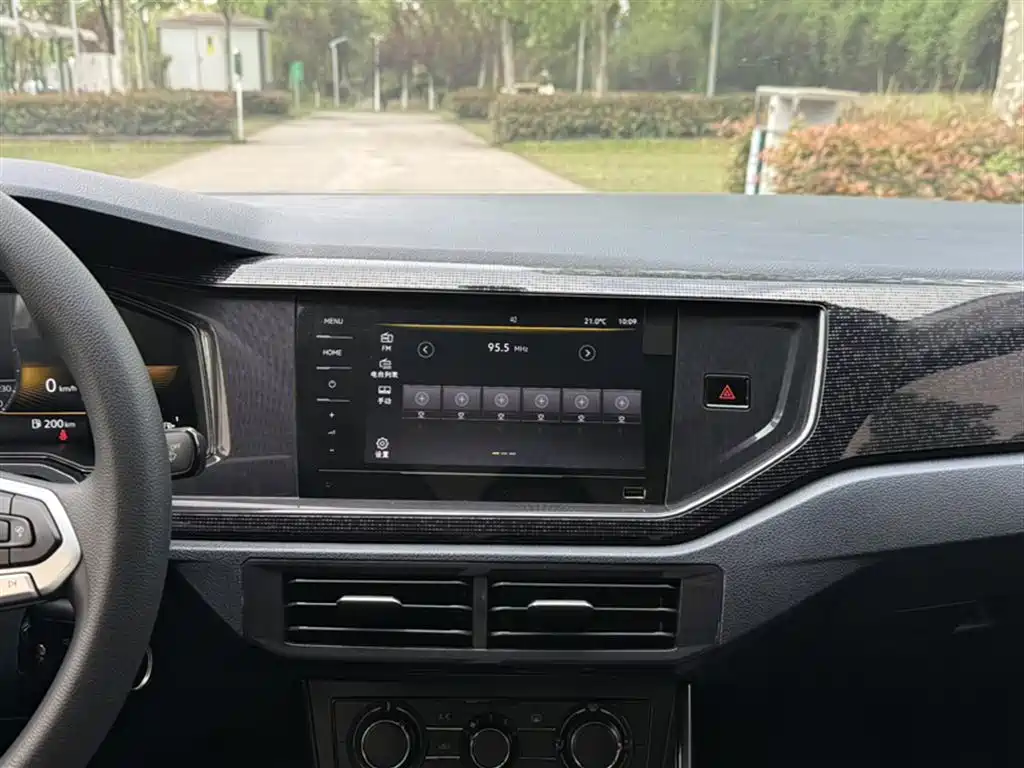 Volkswagen Lavida 2023 New Sharp 1.5L Auto Premium Edition фото 17