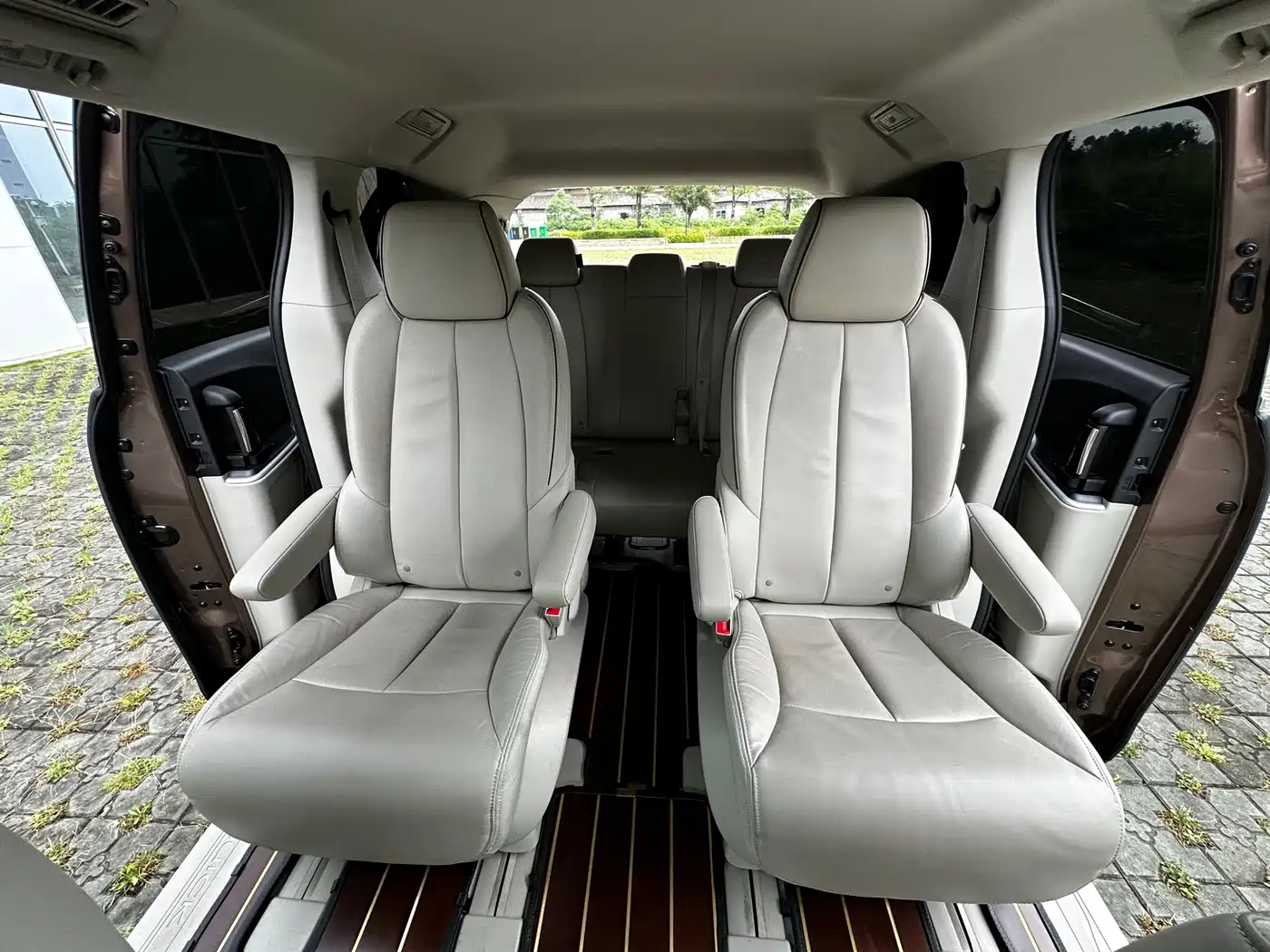 Buick GL8 2020 Model Land Business Class 652T Luxury фото 25