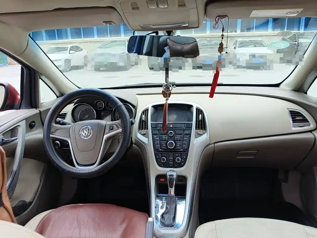 Фото 12 - Buick Excelle