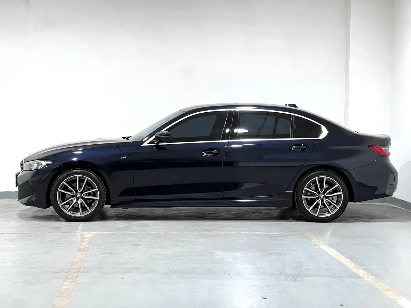 BMW 3 Series 2024 325Li M Sport Package фото 5