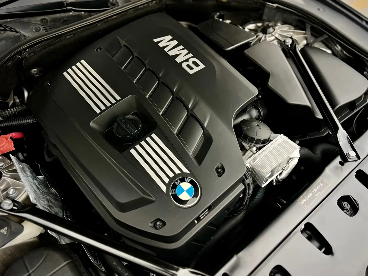 BMW 5 Series 2012 523Li Leadership фото 42