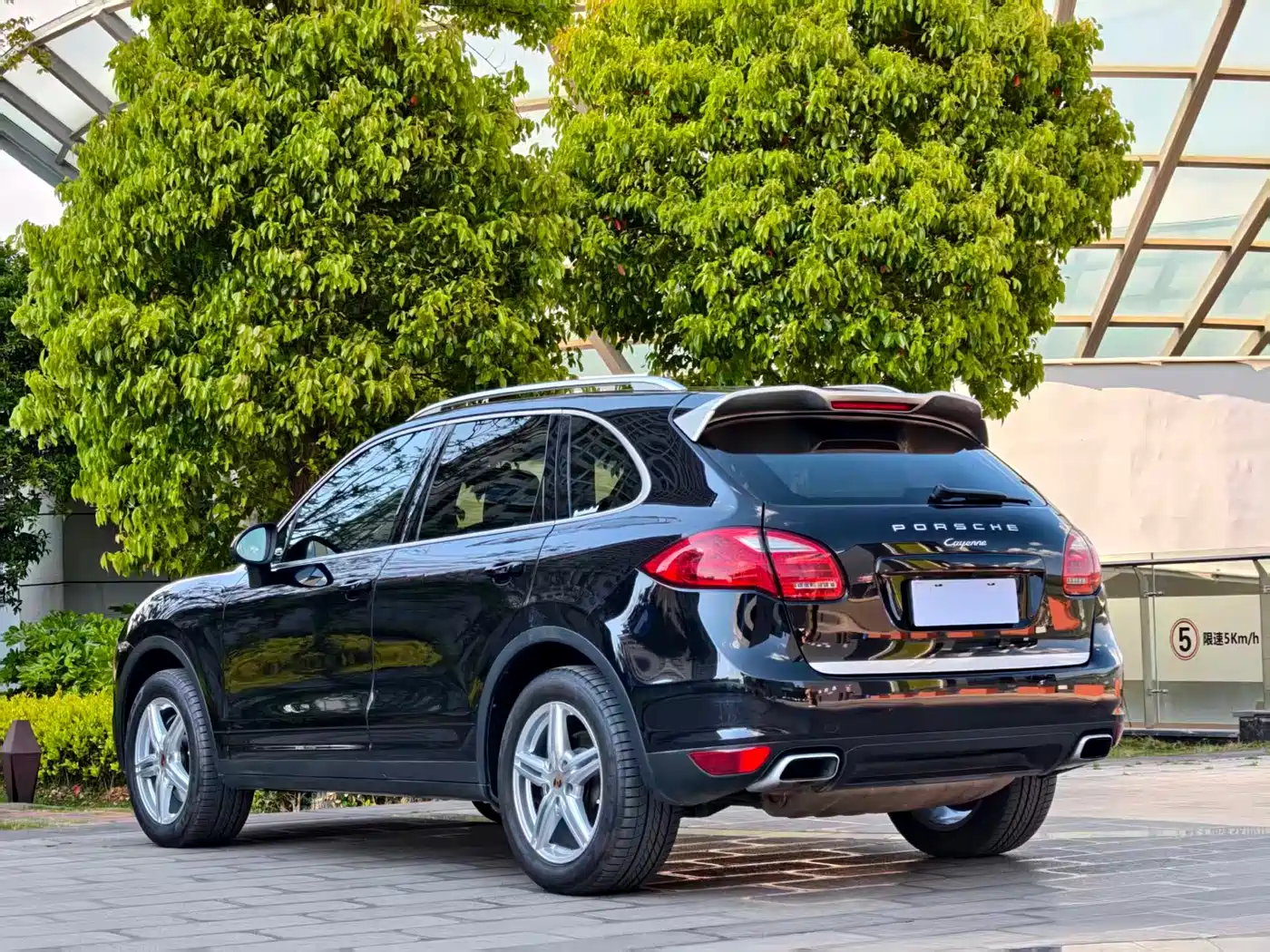 Porsche Cayenne 2011 Cayenne 3.0T фото 4