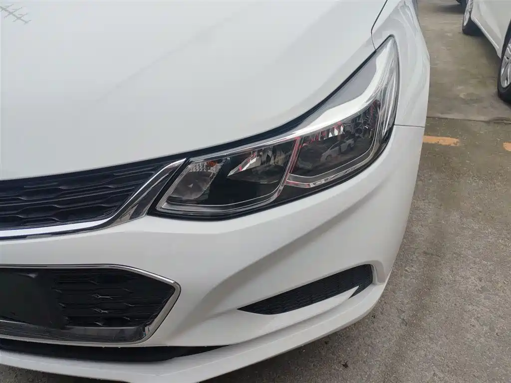Chevrolet Cruze 2018 320 Automatic Pioneer Sunroof Edition фото 24