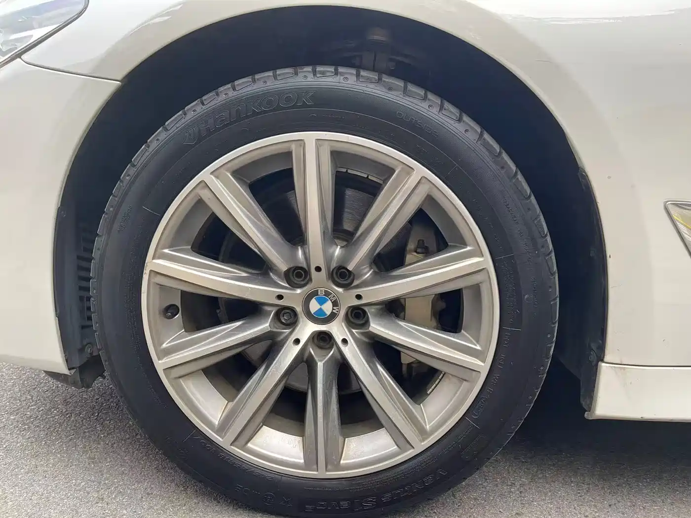 BMW 5 Series 2018 528Li Launch Special Edition фото 20