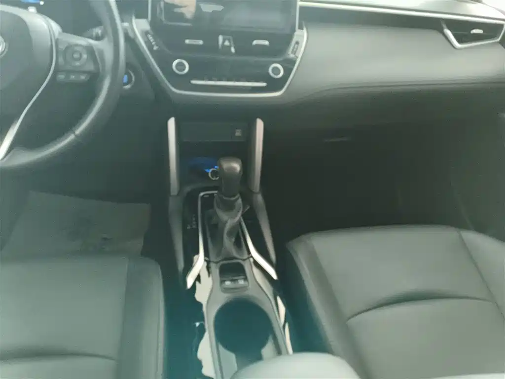 Toyota Corolla Cross 2022 2.0L Flagship Edition фото 6